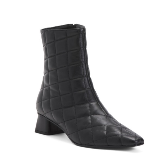 Napoleoni Quilted Leather Booties Black size EUR 37 US 7 side zipper minimalist - Picture 1 of 10